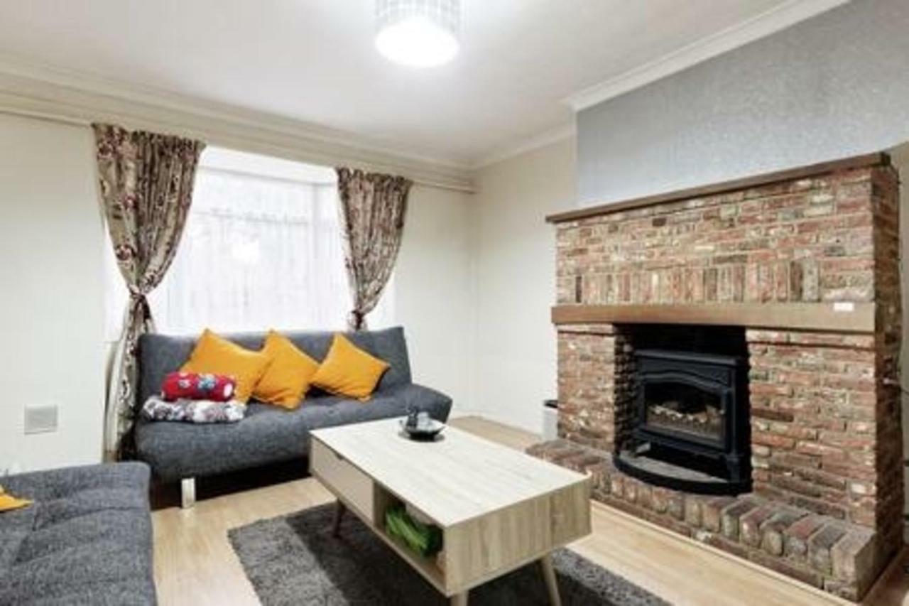 Maidstone Family Homes Upper Road Cottage 外观 照片
