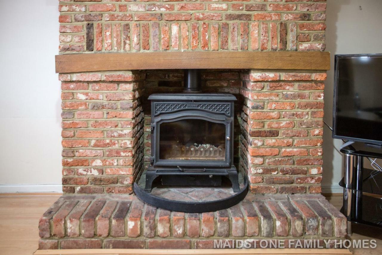Maidstone Family Homes Upper Road Cottage 外观 照片