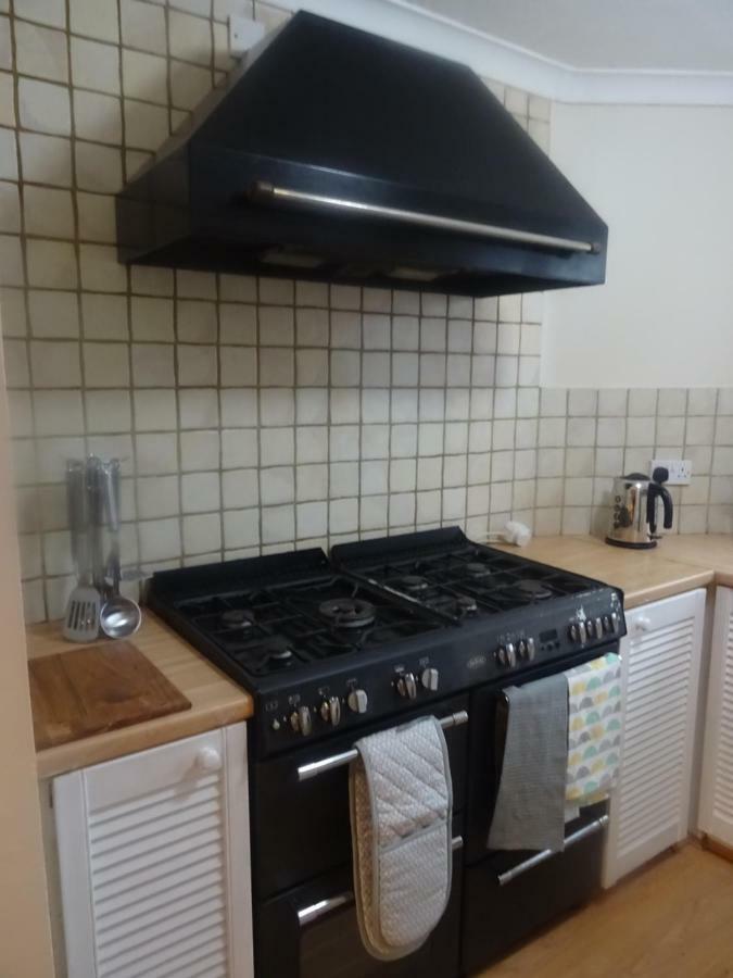 Maidstone Family Homes Upper Road Cottage 外观 照片
