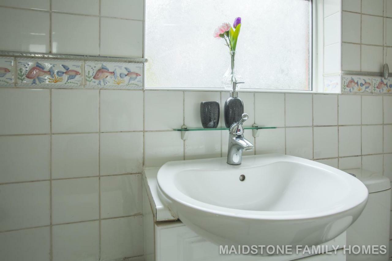 Maidstone Family Homes Upper Road Cottage 外观 照片