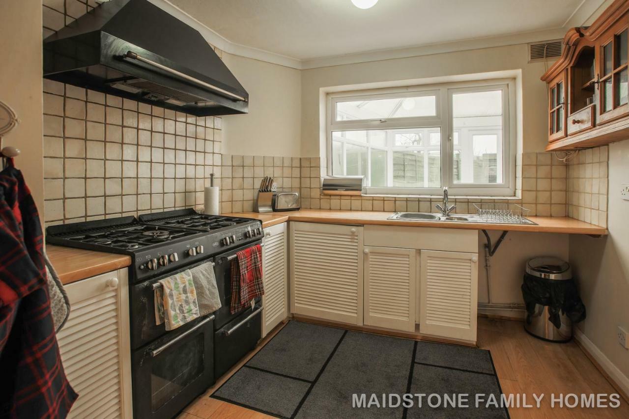 Maidstone Family Homes Upper Road Cottage 外观 照片